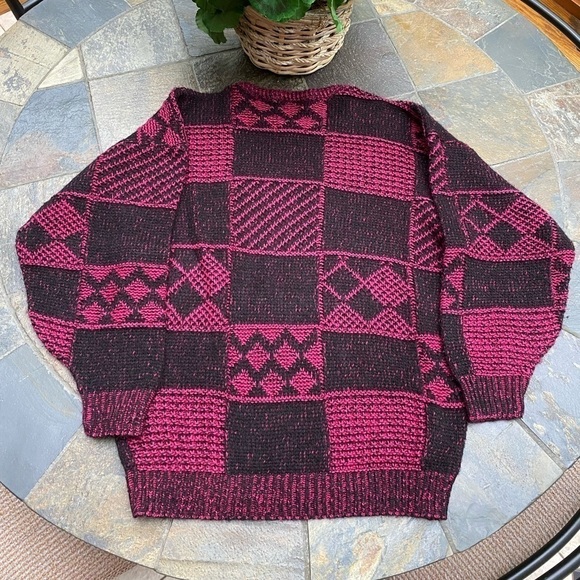 Vintage pink and black Penrose sweater - Picture 3 of 9